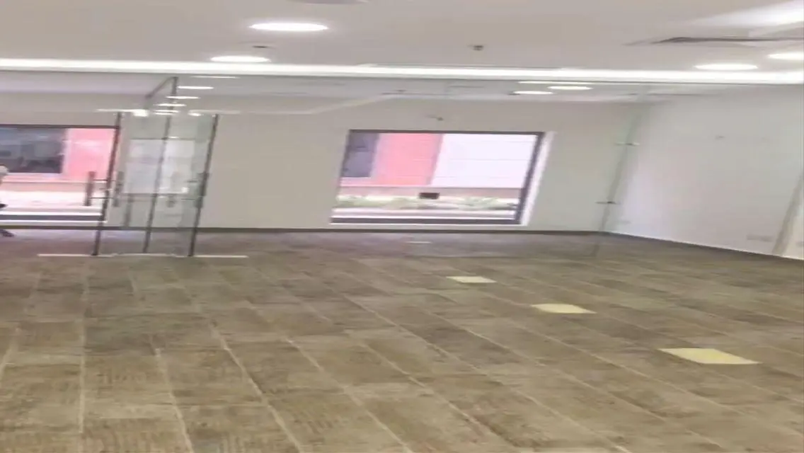 شقة مميزة للإيجار بمساحة 1000 متر بسعر مغري