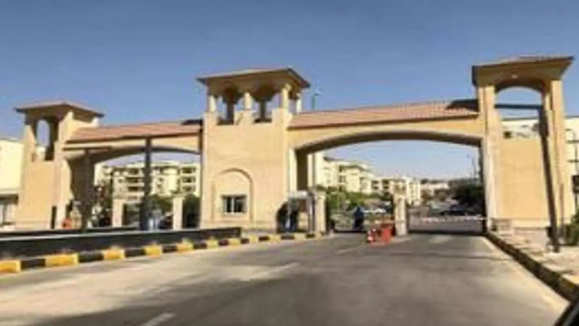 عقار مميز للبيع في الريش