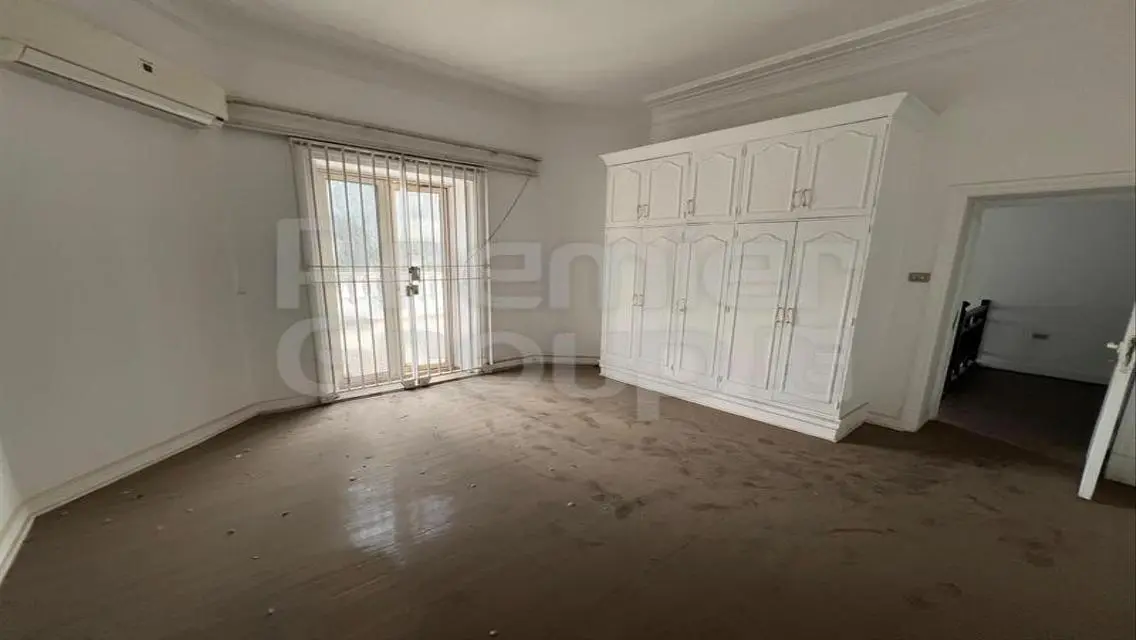 شقة فاخرة بمساحة 1250 متر في قلب المدينة