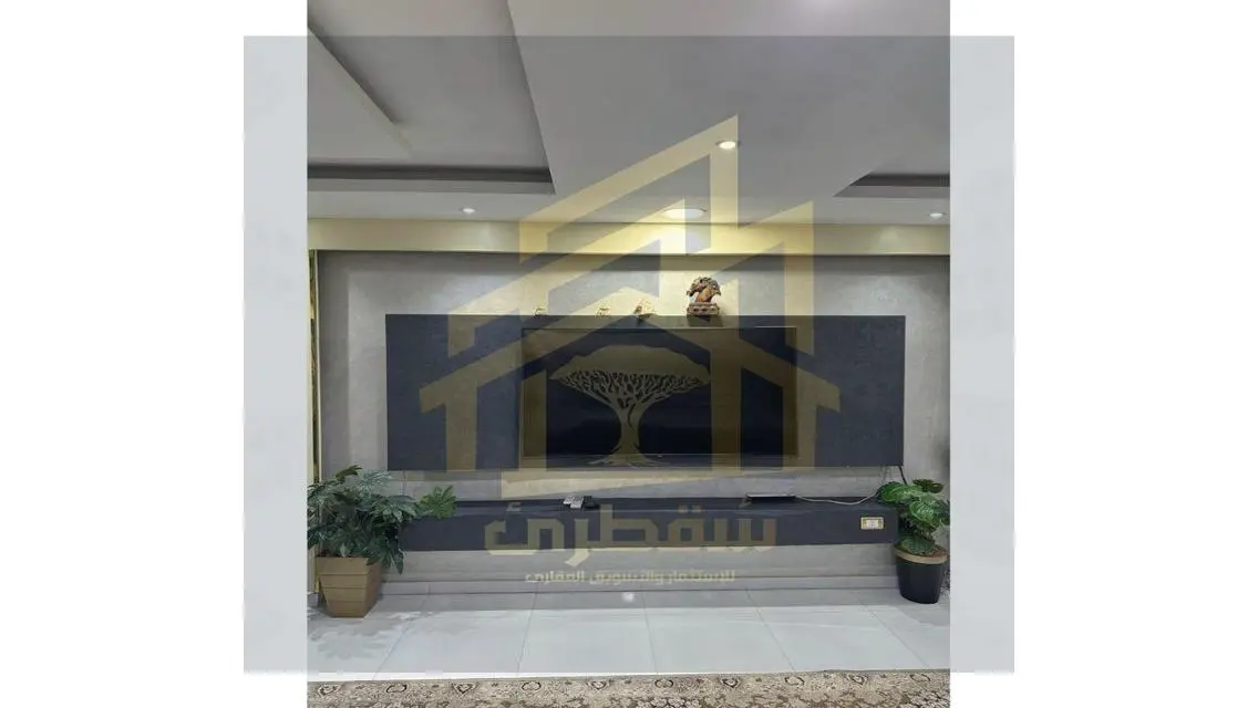 شقة فاخرة للبيع بتكييف مركزي في موقع مميز