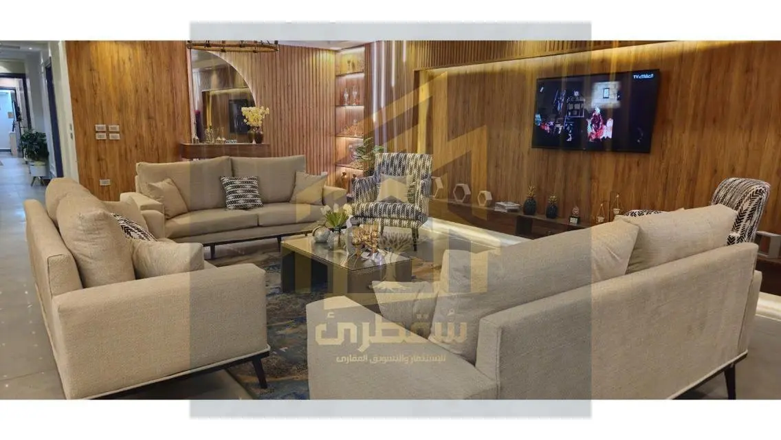 شقة فاخرة للبيع بمساحة 160 متر مربع بسعر 75000