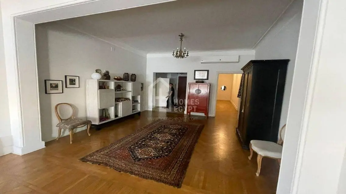 Historical Building with Elegant Design and Wide Nile View