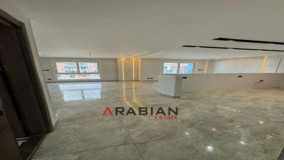 Luxury Apartment Overlooking the Lakes for Sale
