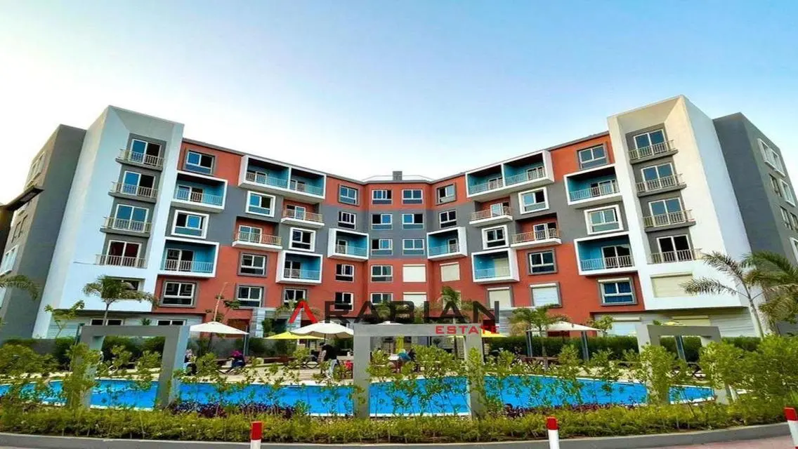 Luxury Apartment Overlooking the Lakes for Sale