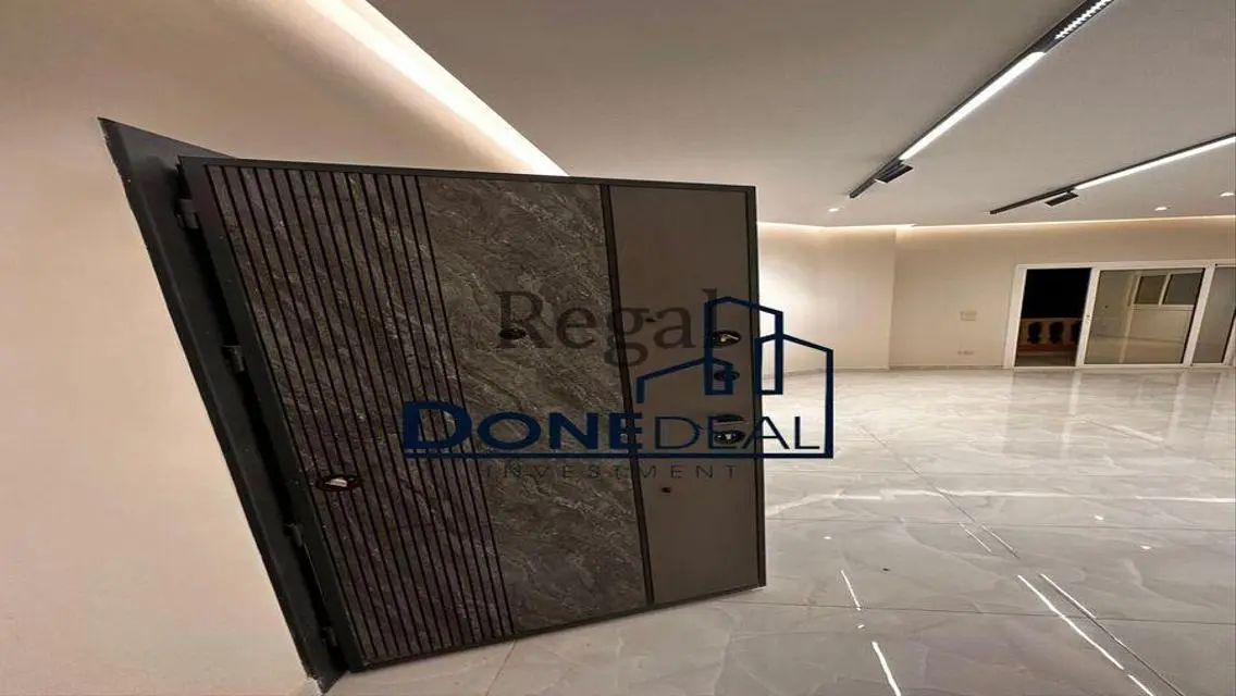 Stunning 260 m² Apartment for Sale in West Somid Pamiz