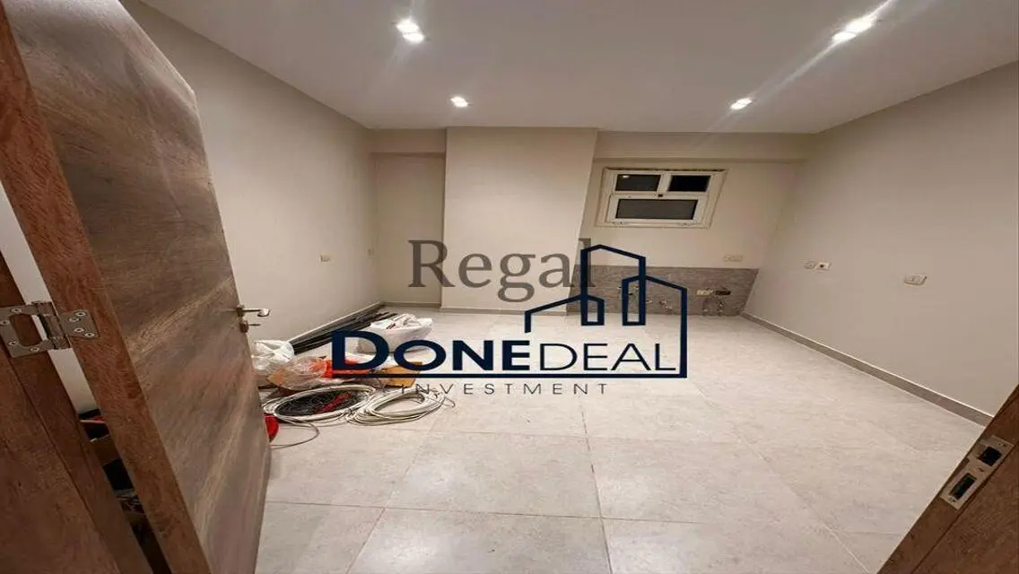 Stunning 260 m² Apartment for Sale in West Somid Pamiz