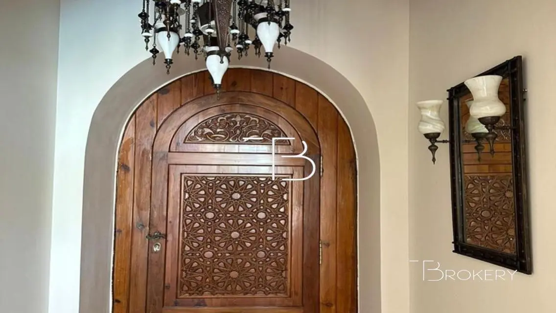 فيلا فاخرة في الشيخ زايد مع حديقة ومسبح