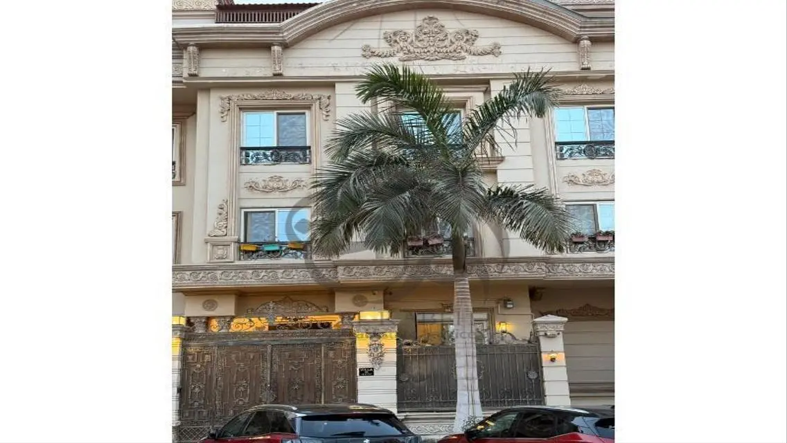 Luxury Apartment with Balcony and Security Guard