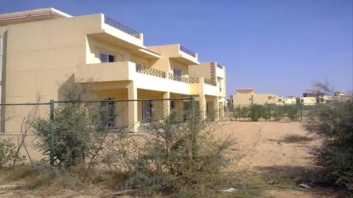 فيلا فاخرة للبيع في المهجر