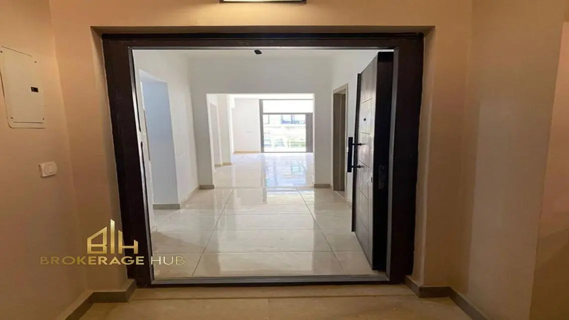 شقة فاخرة بثلاث غرف نوم وإطلالة على البحيرات