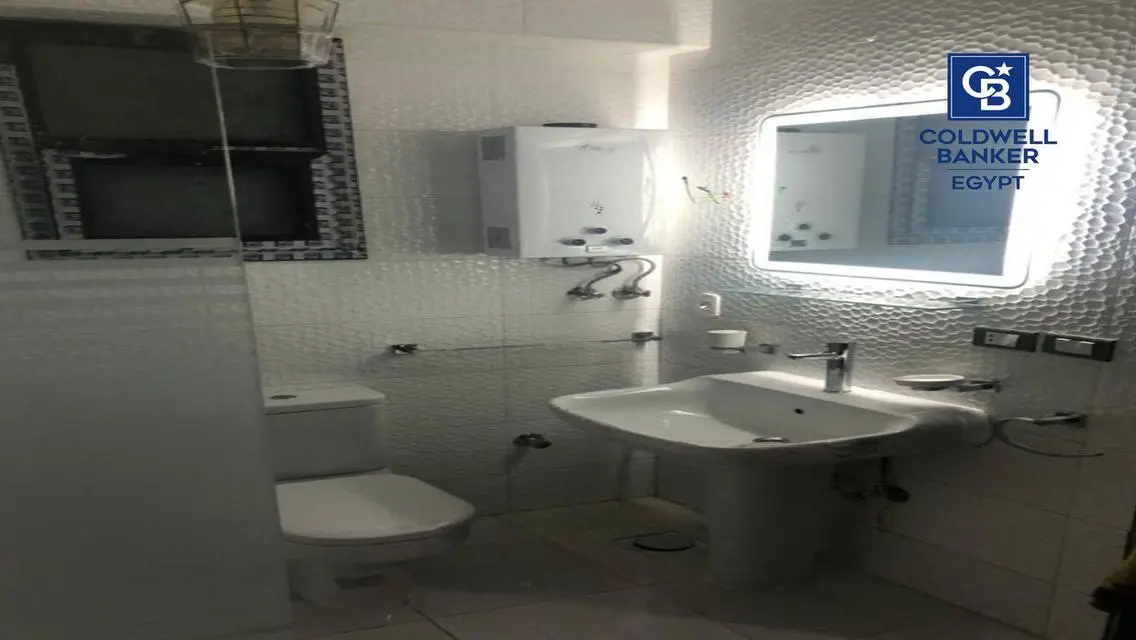 Luxury Apartment in the Heart of Cairo - Attractive Price 70,000 EGP