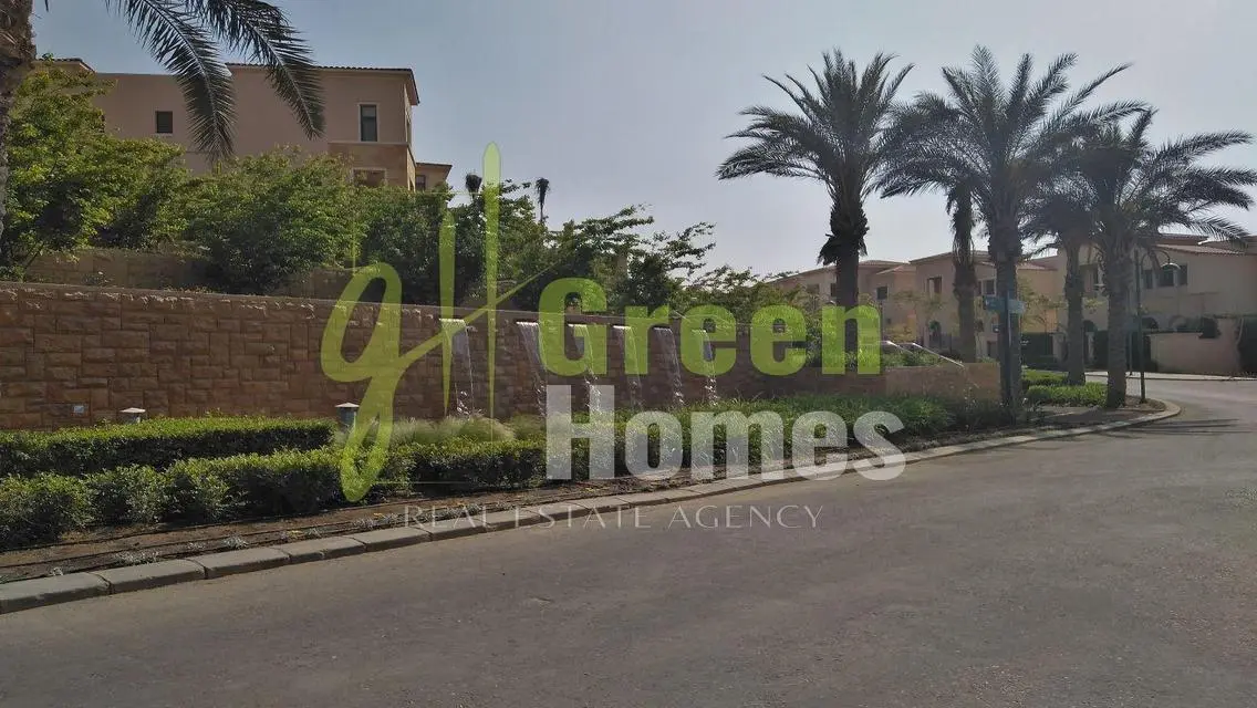 Stunning Villa with Private Pool and Spacious Layout