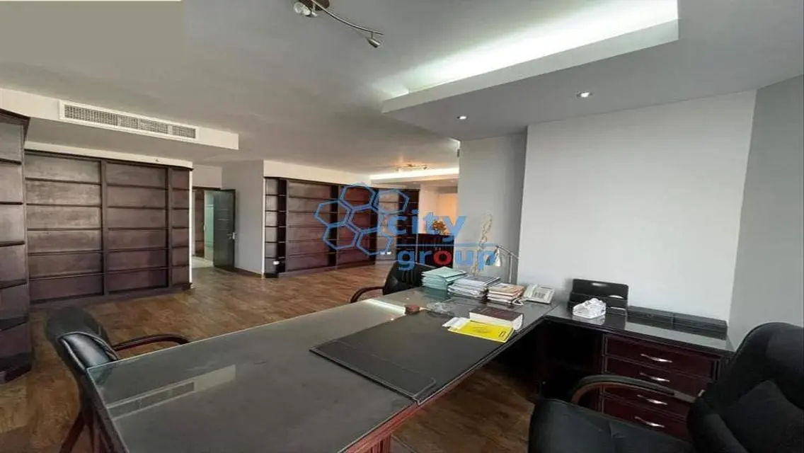 Spacious 450 sqm Apartment for Sale