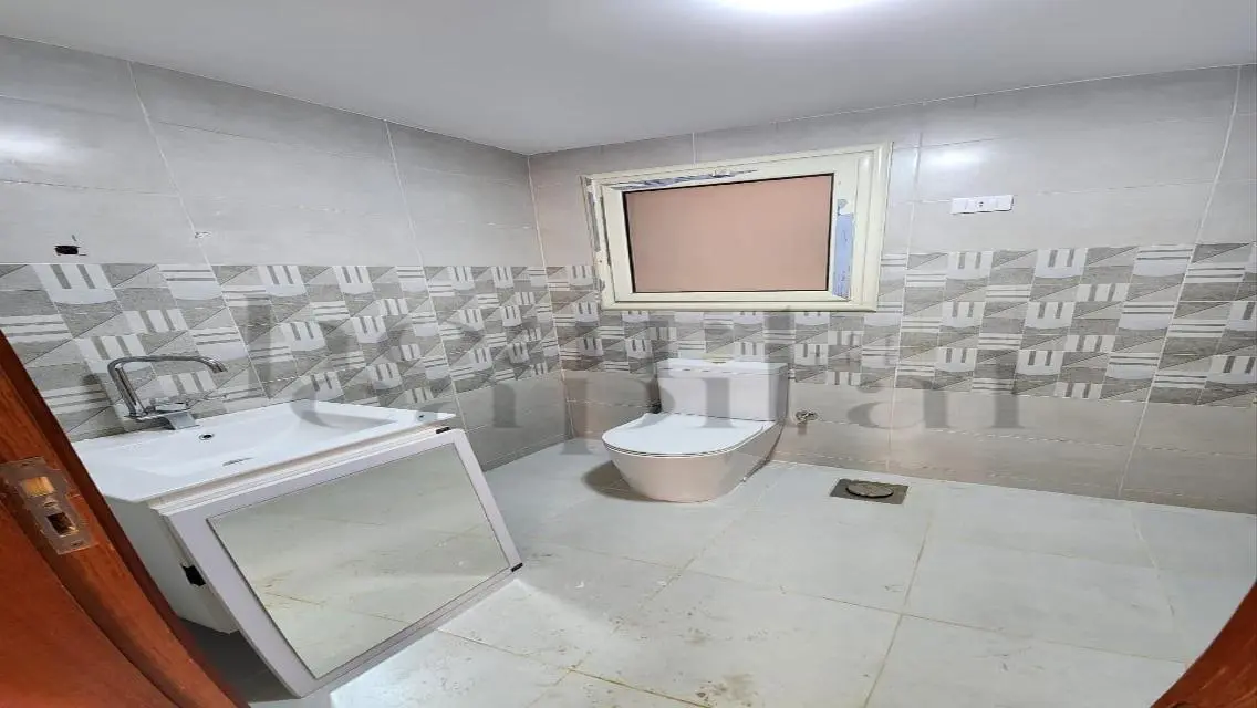 Luxury Villa with Private Balcony and Garden