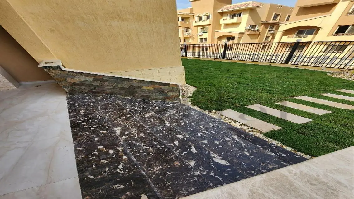 Luxury Villa with Private Balcony and Garden