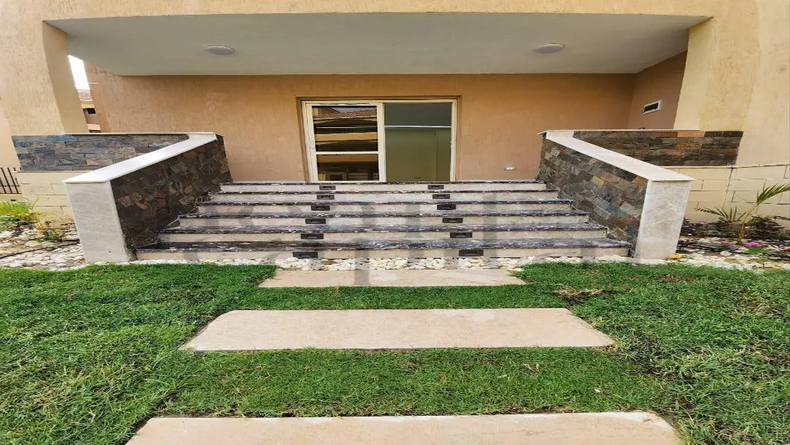 Luxury Villa with Private Balcony and Garden