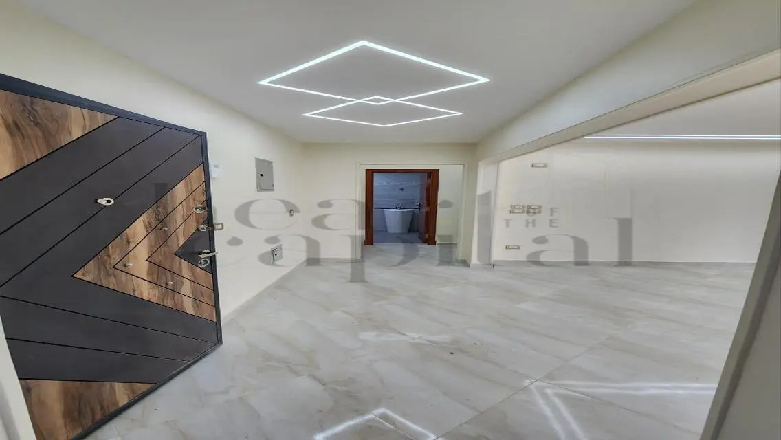 Luxury Villa with Private Balcony and Garden
