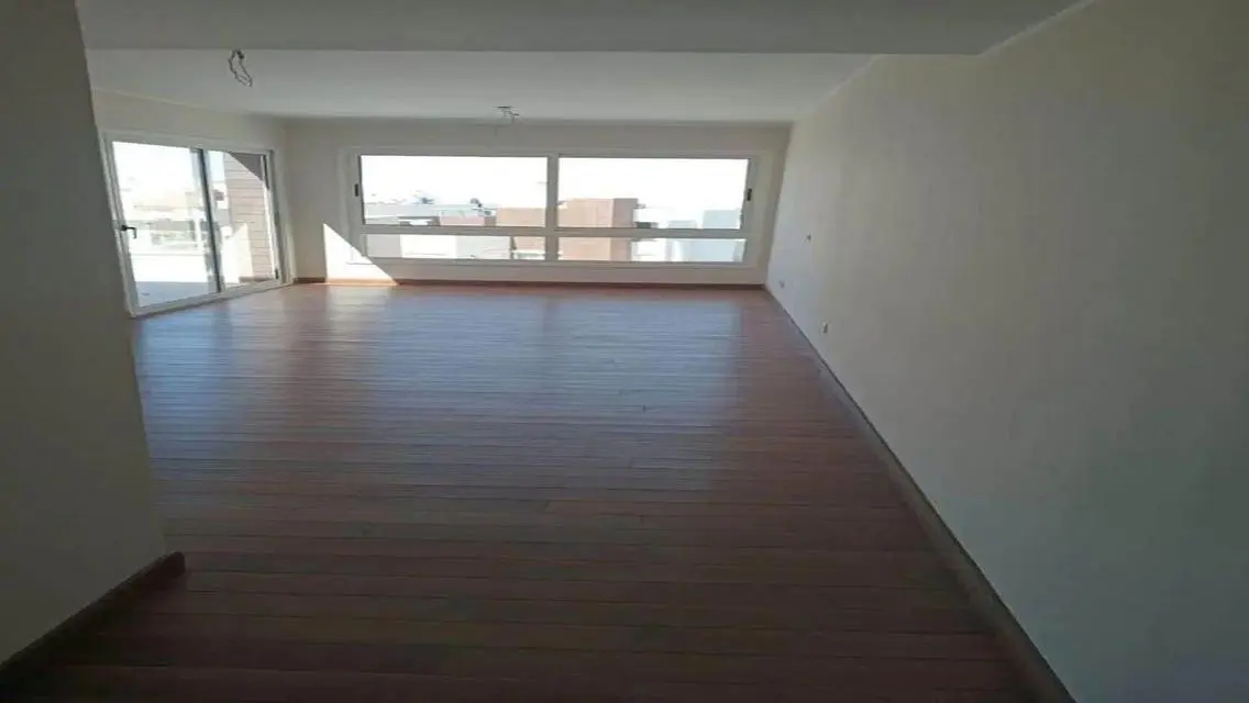 Luxury Apartment with Stunning Lake View at an Attractive Price