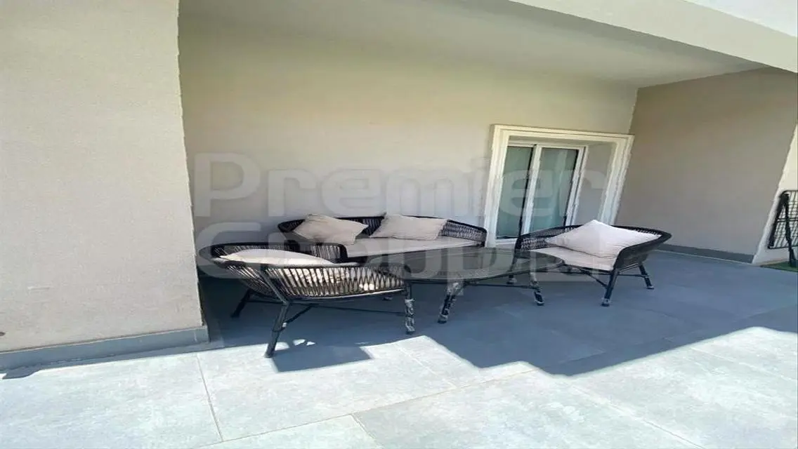 Stunning Apartment with 2500 Square Meters in Prime Location