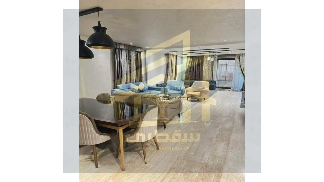 شقة حديثة 3 غرف نوم و3 حمامات بمساحة 250 متر