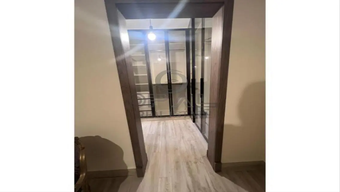 Apartment for Rent in Westown, Beverly Hills