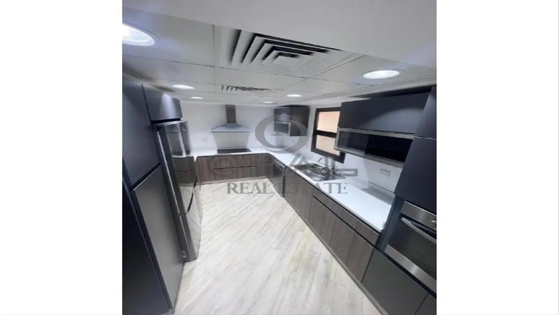 Apartment for Rent in Westown, Beverly Hills