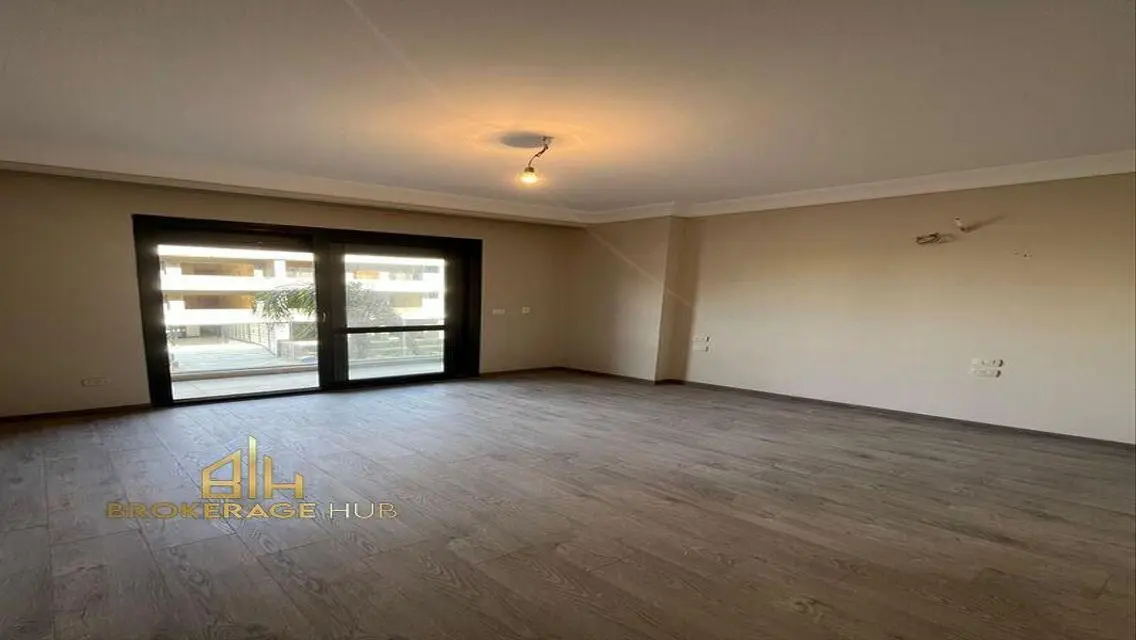 Modern Oro Apartment