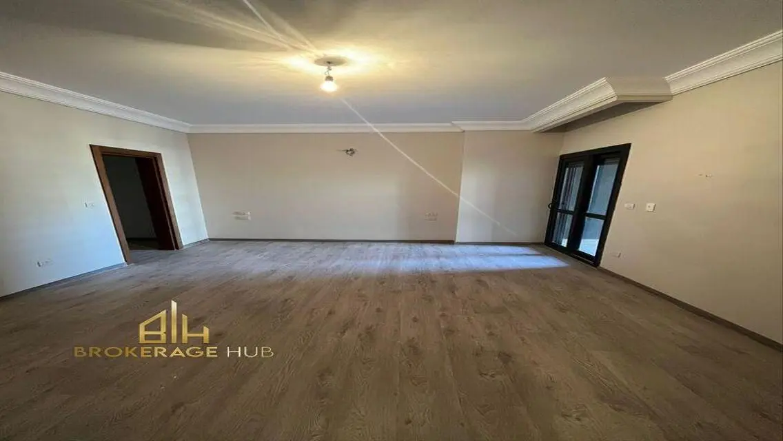 Modern Oro Apartment