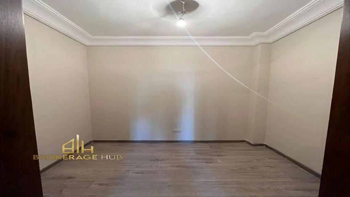 Modern Oro Apartment
