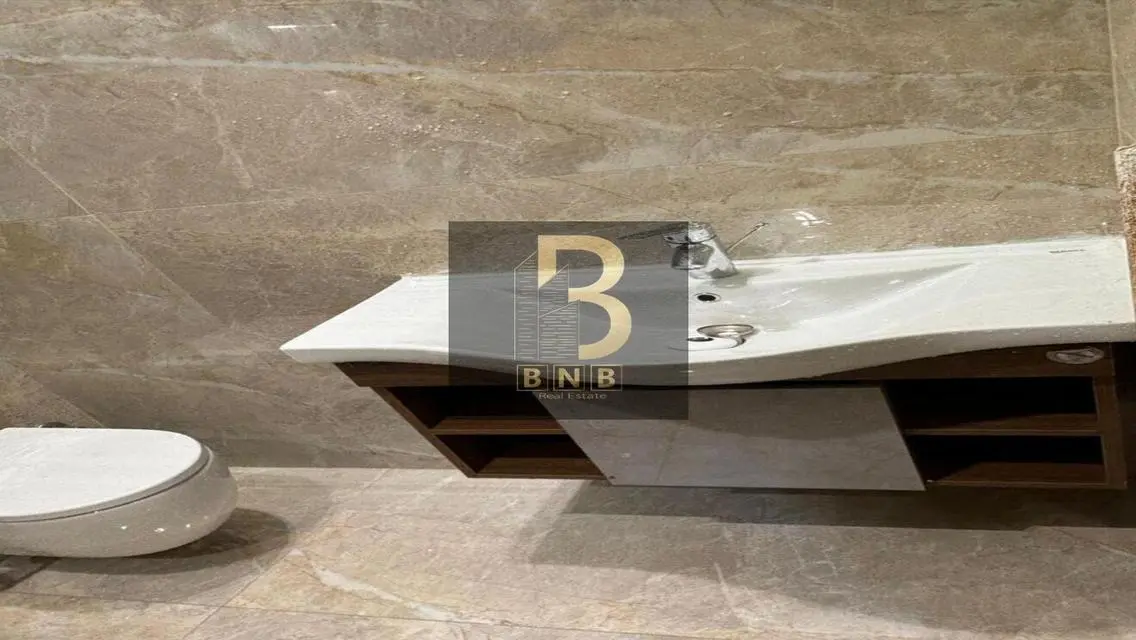 Apartment for Sale in BNB Area with Central Air Conditioning