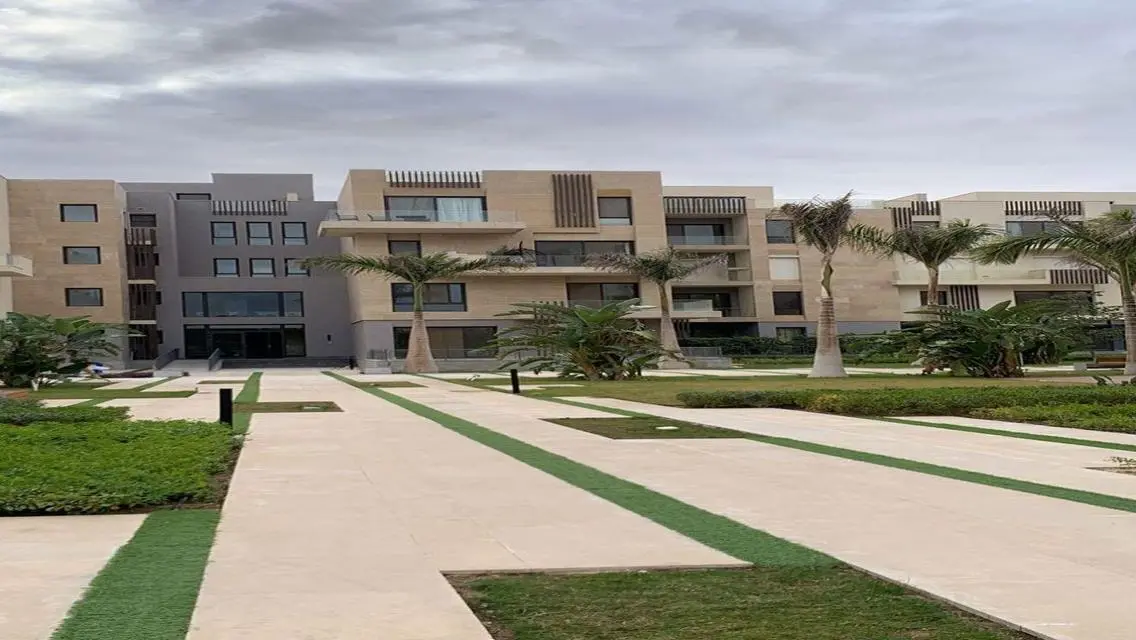 Luxury 3-Bedroom Apartment with Spacious Design