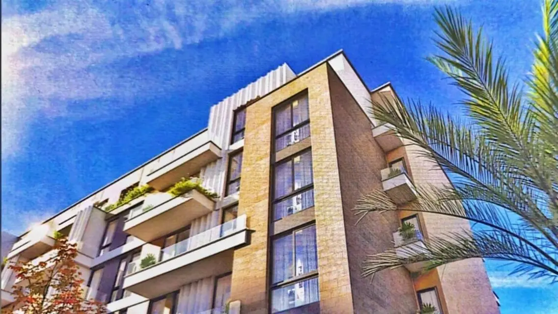 Property for Sale in Civ West - Exceptional Investment Opportunity