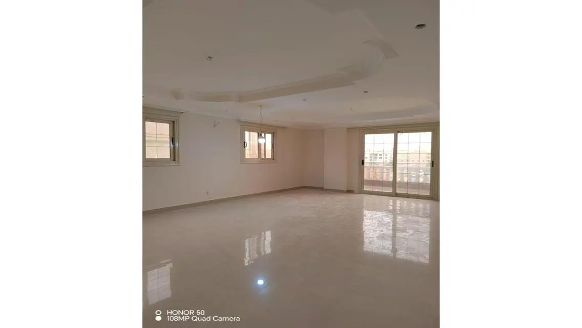 200 sqm Apartment with Open View