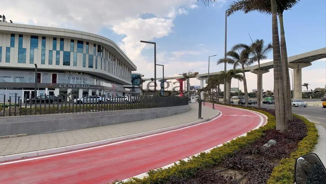 Administrative Commercial Mall for Rent in Plaza Amaze