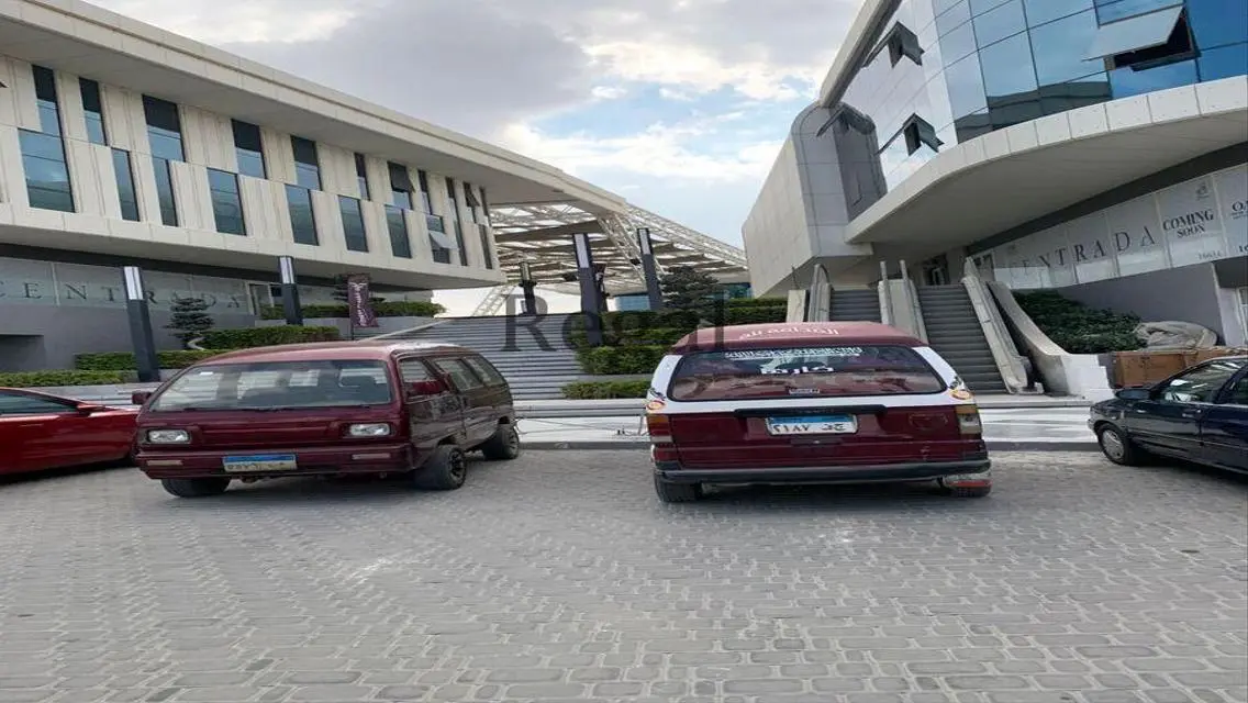 Administrative Commercial Mall for Rent in Plaza Amaze