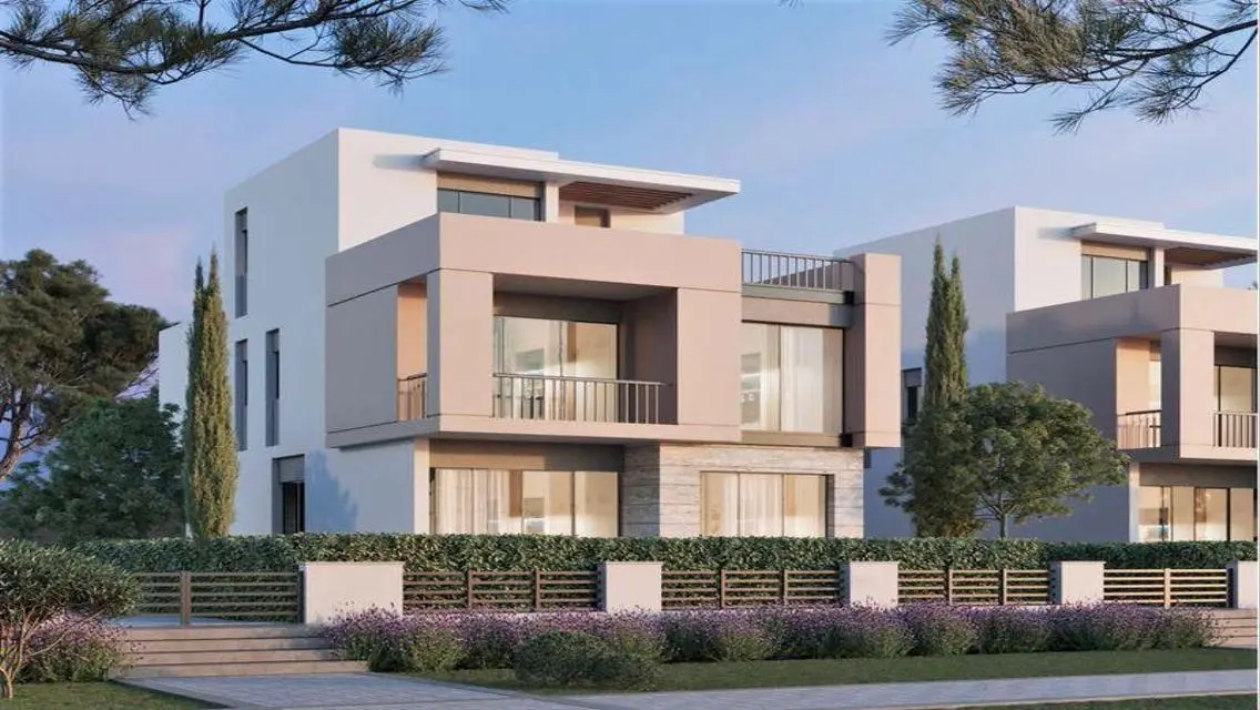Luxury Apartment with Full Amenities in Prime Location