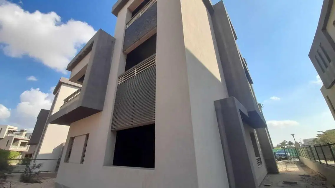 Luxurious Home with Private Garden in Prime Location