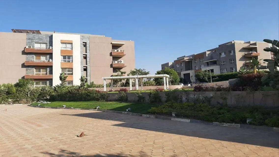 Luxury Apartment in Zayed Regency