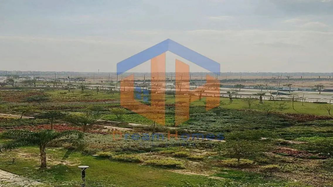 Apartment 202-B14 for Sale with 4 Bedrooms and Security
