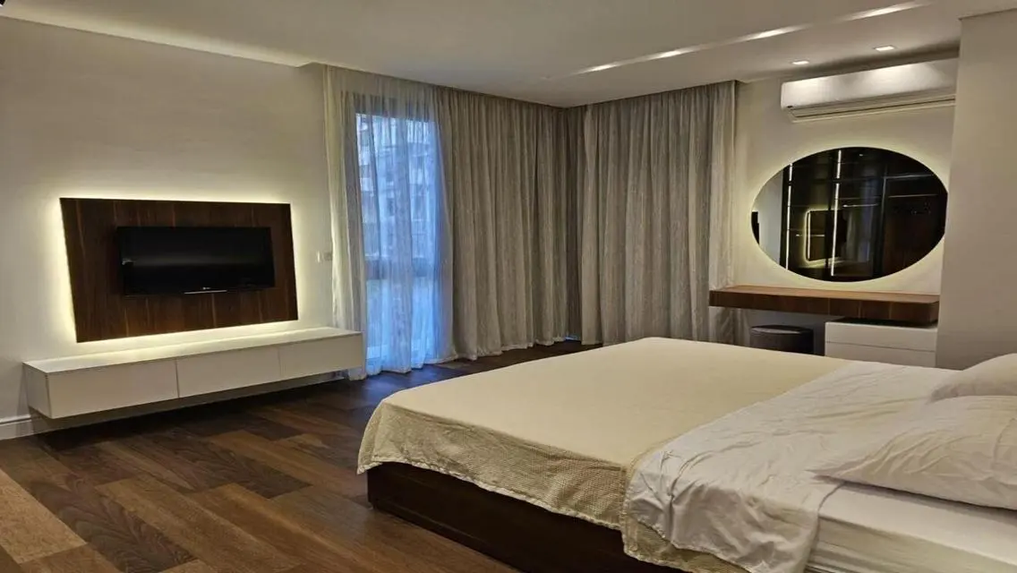 Luxurious Villa for Sale in Eastown at Attractive Price