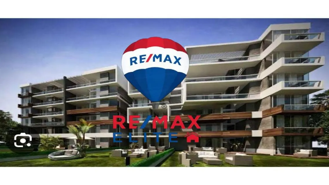 Luxury Apartment with 172-Square-Meter Space in the City Center