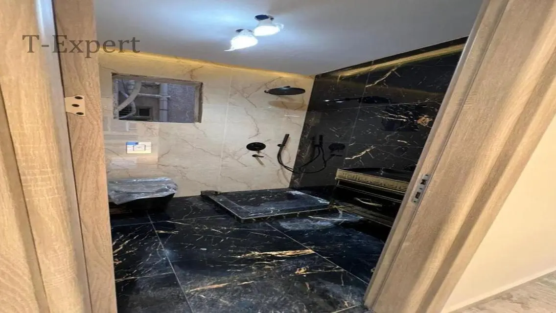 فيلا فاخرة للإيجار في كمبوند أمورادا