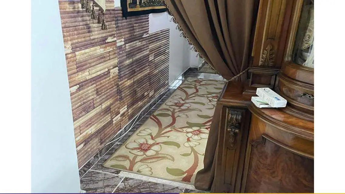 شقة للبيع بمساحة 120 متر مع شرفة