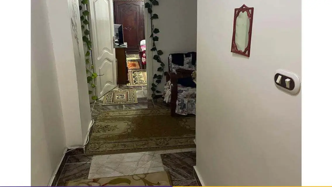 شقة للبيع بمساحة 120 متر مع شرفة