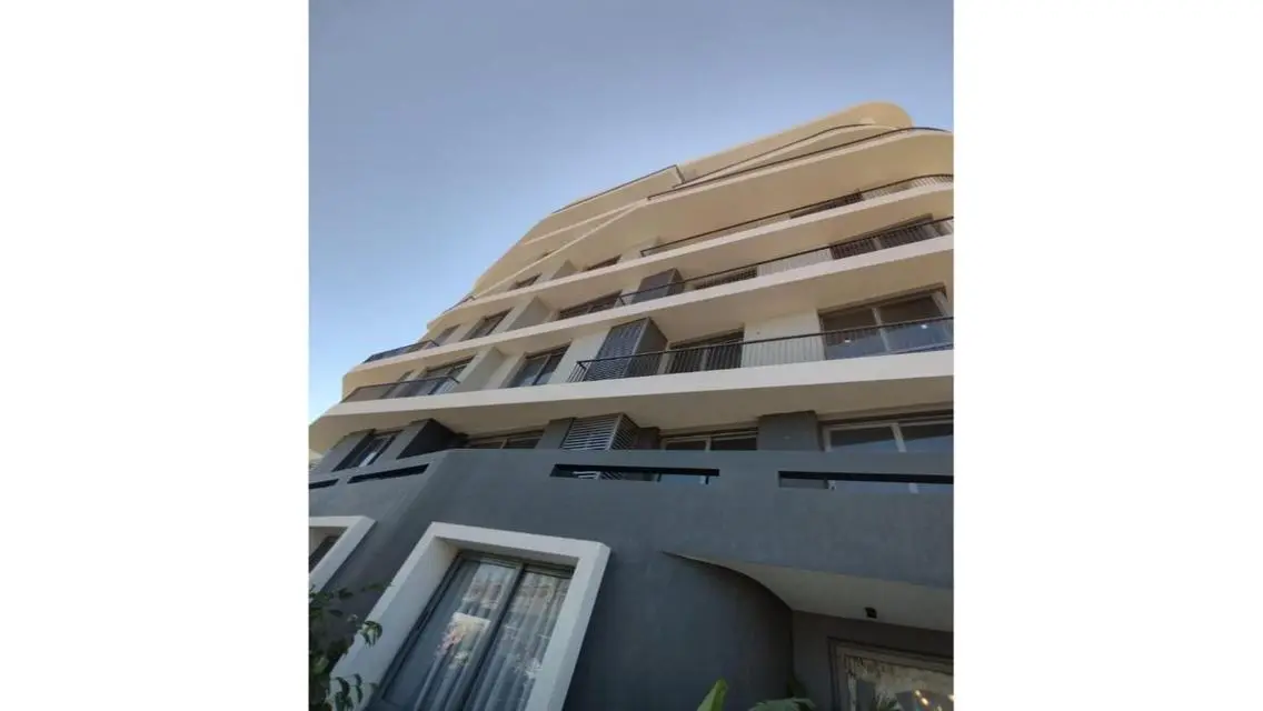 Luxury Apartment with Spacious Layout in Prime Location