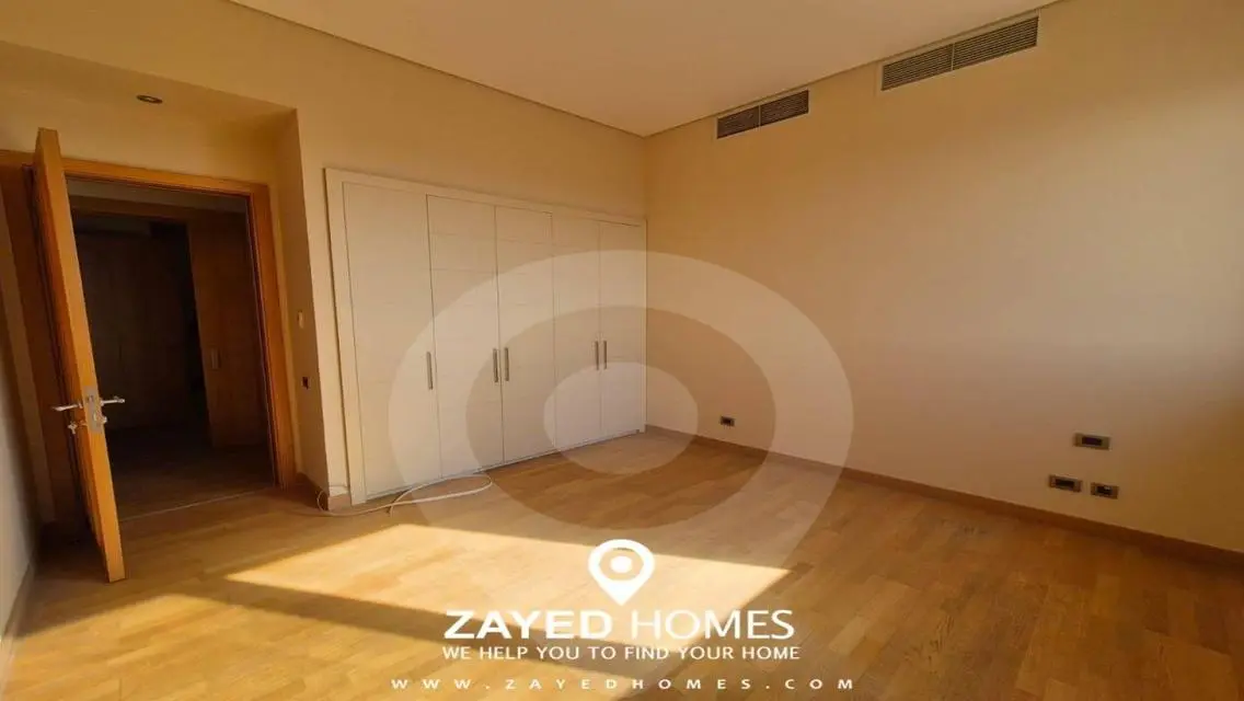 Luxury Apartment in One-16 with Private Garden and Pool