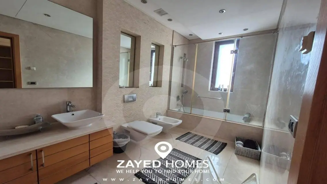Luxury Apartment in One-16 with Private Garden and Pool