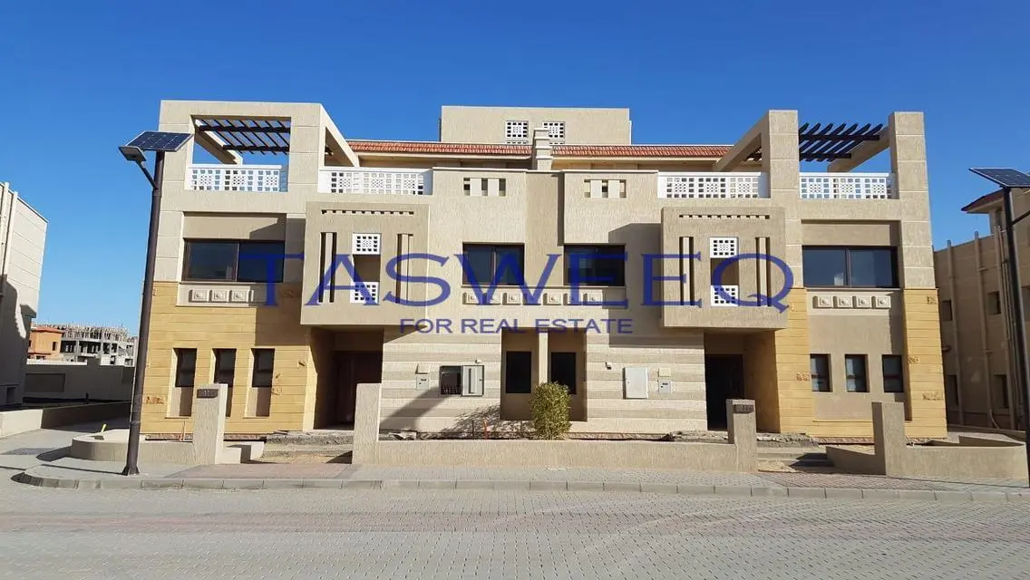 شقة فاخرة للبيع في موقع متميز