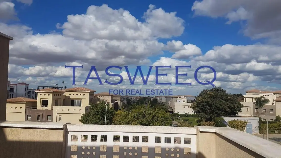 شقة فاخرة للبيع في موقع متميز