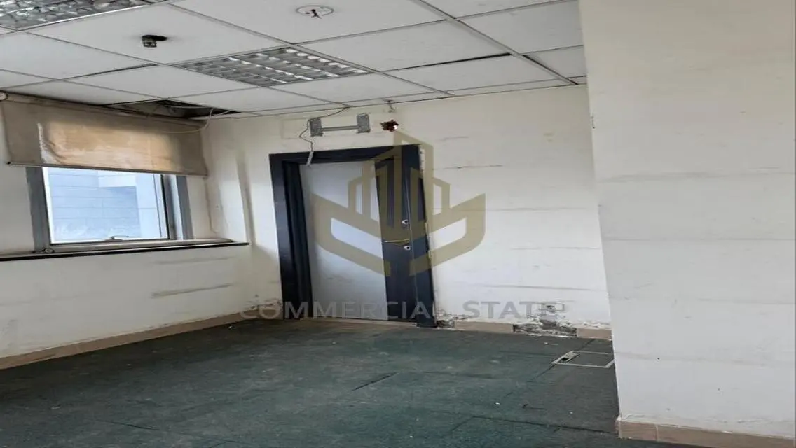 Premium Commercial Unit of 500 sqm